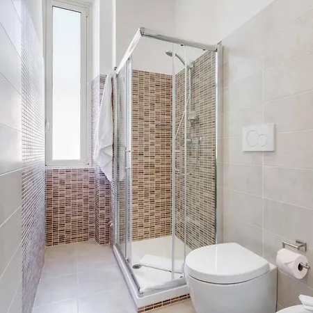 Lägenhet Bright And Modern 2 Bed Flat In Prati *
