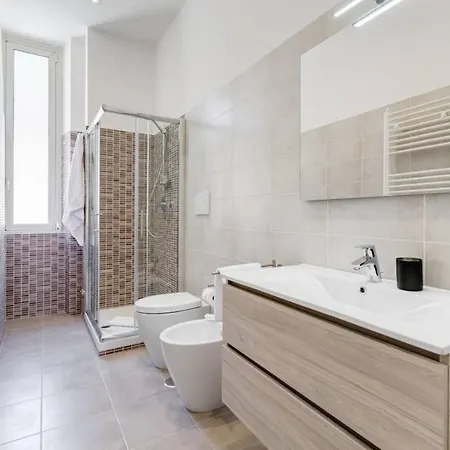 Bright And Modern 2 Bed Flat In Prati * Rom