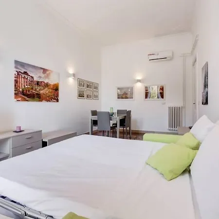 Bright And Modern 2 Bed Flat In Prati Lägenhet
