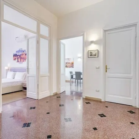 Bright And Modern 2 Bed Flat In Prati Lägenhet *